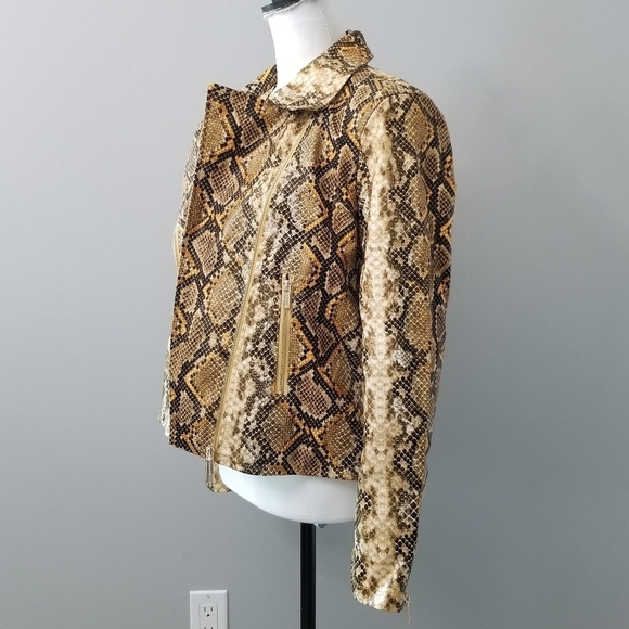 T TAHARI Snake Print Faux Leather Moto Jacket S - Picture 9 of 16